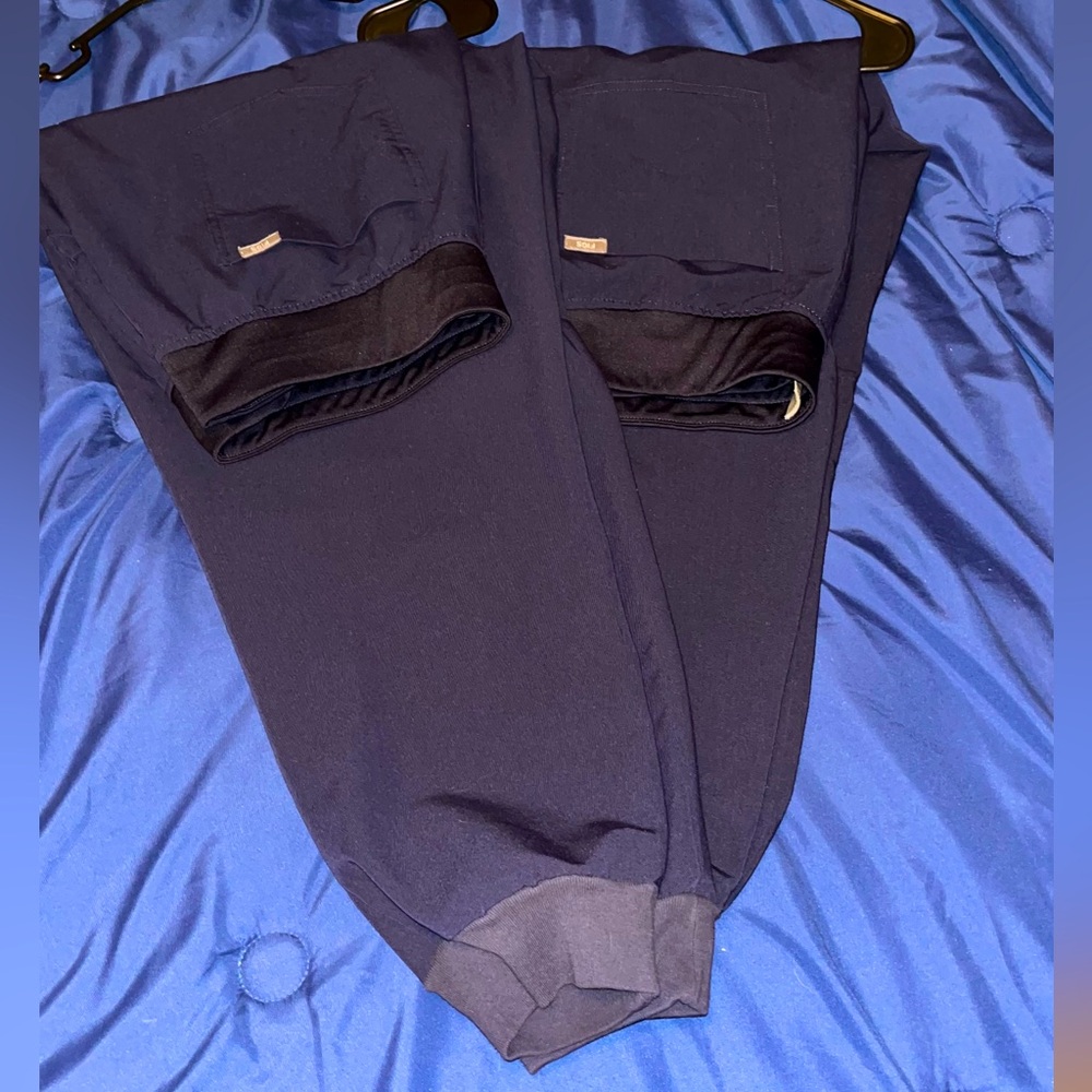 FIGS Zamora Jogger Scrub Pants - Navy